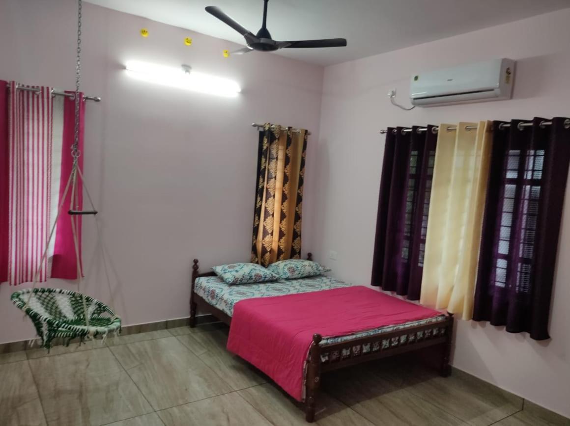 Sree Valsam Inn Bed Breakfast Alappuzha Eksteriør billede